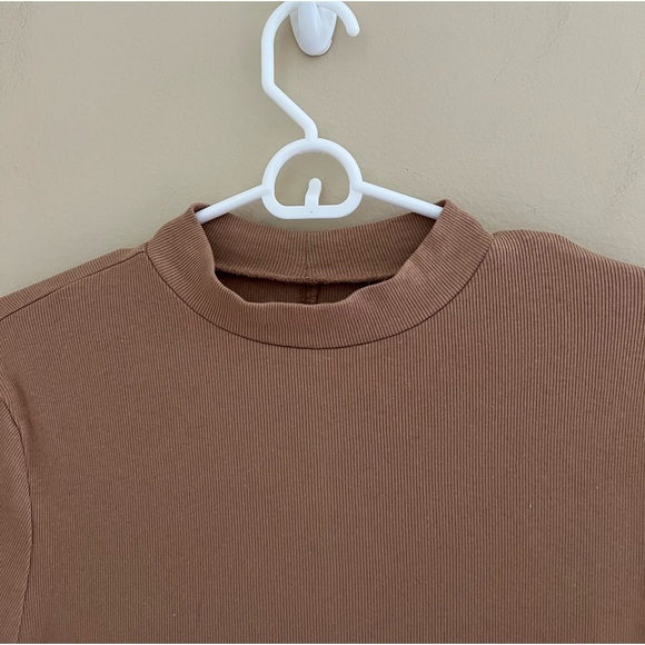 🟤A NEW DAY: Women’s size M, tan 1/2 sleeve blouse, worn once, stretchy🟤 - Picture 4 of 7